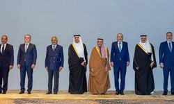 ABD ve İsrail’in Saldırdığı İran’da Ölenlerin Yarısı Türk’tür