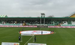 Maçın Başlamasına Dakikalar Kala Iğdır Valisi Taraftarları Tribünde Ziyaret Etti