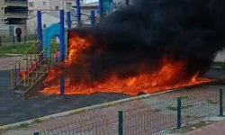 IĞDIR’DA ÇOCUK PARKINDA YANGIN PANİĞİ