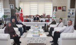 Van Tez-Koop-İş Sendikası Heyetinden Rektör Gürel’e Ziyaret