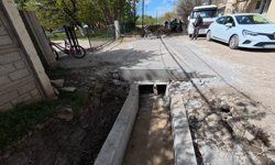 Köy İçi Kanaletler Betonla Yenileniyor