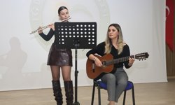 Iğdır Üniversitesinde “Veteriner Sağlık Alanında Saha, Bilim ve Kariyer Perspektifleri” Paneli Düzenlendi