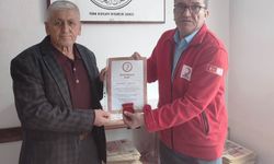 Bağışı yapan esnafa bronz madalya