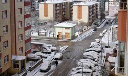 Erzurum güne yine karla uyandı, bölge için zirai don uyarısı geldi