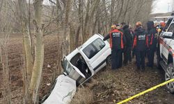 Hastaneye götürürken kaza yaptı: 3 ölü