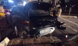 İki otomobil çarpıştı: 2 yaralı