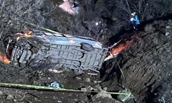 İşçi servisi devrildi: 2 ölü, 10 yaralı