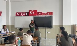 Kars'ta öğrencilere sağlıklı yaşam bilinci: Yeşilay'dan anlamlı eğitim