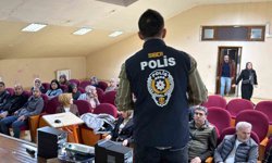 Ağrı'da öğrenci ve velilere SİBERAY semineri verildi