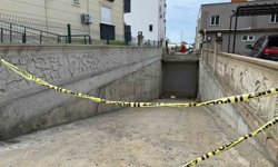 Apartman boşluğuna düşerek hayatını kaybetti