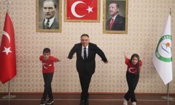 Iğdır Üniversitesinin Minik Rektörlerinden Unutulmaz İcraat: Kartal Dansı!