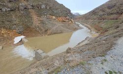 Bahçesaray'da su taşkını tehlikesi