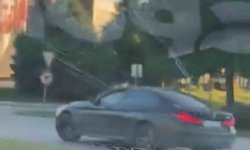 Bursa'da otomobil böyle drift attı