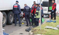 Cenaze dönüşü feci kaza kamerada: Otomobilden fırlayan bebek hayatını kaybetti