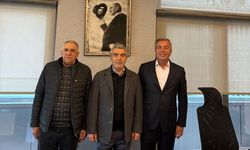 Cantürk Alagöz’e Anlamlı Ziyaret! İmzalı Forma Sürprizi