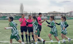 IĞDIR’IN KADINLARI SAHAYA ÇIKMAK İSTİYOR AMA DESTEK BEKLİYOR