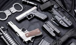 Silah kaçakçılarına ve ruhsatsız silah bulunduran şahıslara yönelik düzenlenen operasyonlarda 404 şüpheli yakalandı