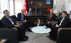 Vali Taşolar’dan Hoşhaber Beldesine Ziyaret