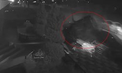 İki aracın yarış iddiası feci kazayla son buldu: 1 kişi yaralandı, 3 araç hasar gördü