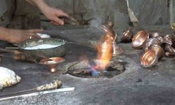 İkiz kardeşler baba mesleğini yaşatıyor