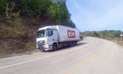 Kamyon başka bir kamyona çarptı: 1 yaralı