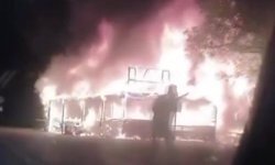 Manav tezgahı alev topuna döndü