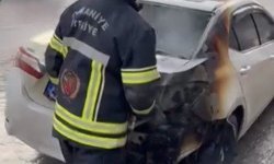 Osmaniye'de yanan otomobile ilk müdahaleyi trafik polisi yaptı