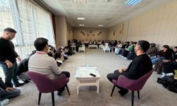 Patnos'ta 'Gelenek ve Modernlik' temalı bilim kafe buluşması