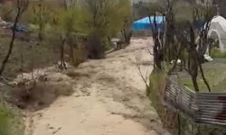 Şırnak'ta sel felaketinde silahla uyarı yapıldı