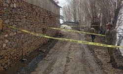 Yıkılma tehlikesi bulunan ahır güvenlik çemberine alındı