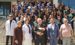 Atatürk Anadolu Lisesi Öğrencileri Prof. Dr. Selahattin ÇELEBİi’yle Buluştu.