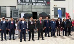 IĞDIR’DA ATATÜRK ANITI’NA ÇELENK SUNULDU