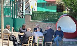 IĞDIR’DA YAĞMURUN ARDINDAN GÜNEŞLİ HAVADA ÇAY KEYFİ