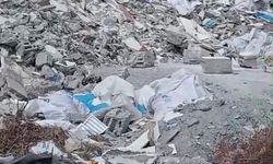 Iğdır'da İnşaat Molozları Şehir Merkezinde Boş Araziye Döküldü