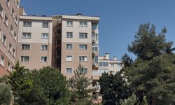 Adam boşanma aşamasındaki eşine 10 kez bıçakladı