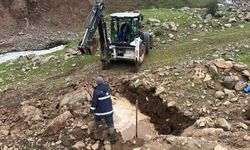 Bayram Tatilinde Su Hattı Arızasına Müdahale