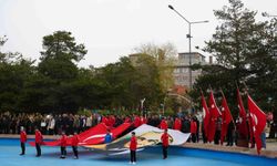 Erzurum'da yağmur 19 Mayıs coşkusuna engel olamadı
