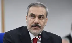 Dışişleri Bakanı Hakan Fidan, İran Dışişleri Bakanı Abbas Arakçi ile bugün bir telefon görüşmesi gerçekleştirdi. Görüşmede İran ve ABD arasında süren barış müzakerelerindeki son durum değerlendirildi.