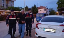Öğrencileri taciz eden bakkal kamera kayıtlarından yakalandı
