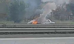 Otomobil alev alev yandı