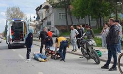 Otomobile motosiklet çarptı: 1 yaralı