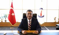 Rektör Süleyman Kızıltoprak: 'Milli ve manevi değerlerle dengelenmeyen teknoloji risk taşır'