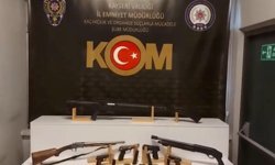 Silah ticareti yapan 2 şahıs yakalandı