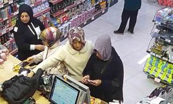 Teyze ve yeğenin çaldığı parayla alışveriş yaptığı anlar görüntülendi