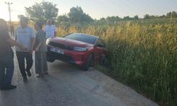 2 otomobil çarpıştı: 3 yaralı