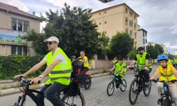 Iğdır’da Sağlık İçin Pedalladılar: Yeşilay’ın Bisiklet Turuna Yoğun İlgi!