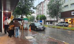 Iğdır’da Güneşli Hava Yerini Sağanak Yağmura Bıraktı