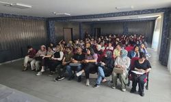 Iğdır’da Öğretmenlere eTwinning Kalite Etiketi Yazım Semineri