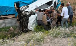 Tuzluca-Iğdır Karayolunda Korkutan Kaza: Araç Hurdaya Döndü