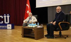 Ağrı'da Prof. Dr. Ökten ve Prof. Dr. Sayar'ın söyleşisine yoğun ilgi